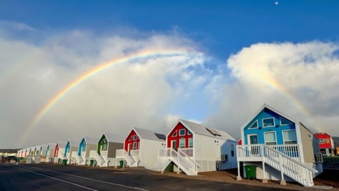 10 tons, constructed in a week, and possibly a method to revive the American Dream of budget-friendly home ownership