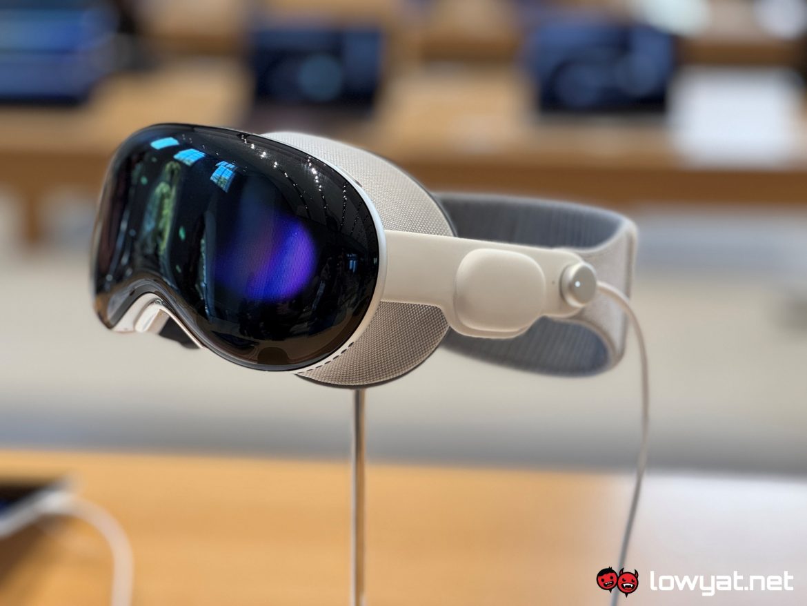 Apple puts lighter Vision Pro on hold to focus on smart glasses