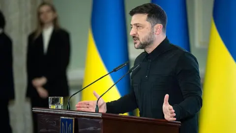 Zelensky advances towards demilitarized areas in newest peace proposal for Ukraine