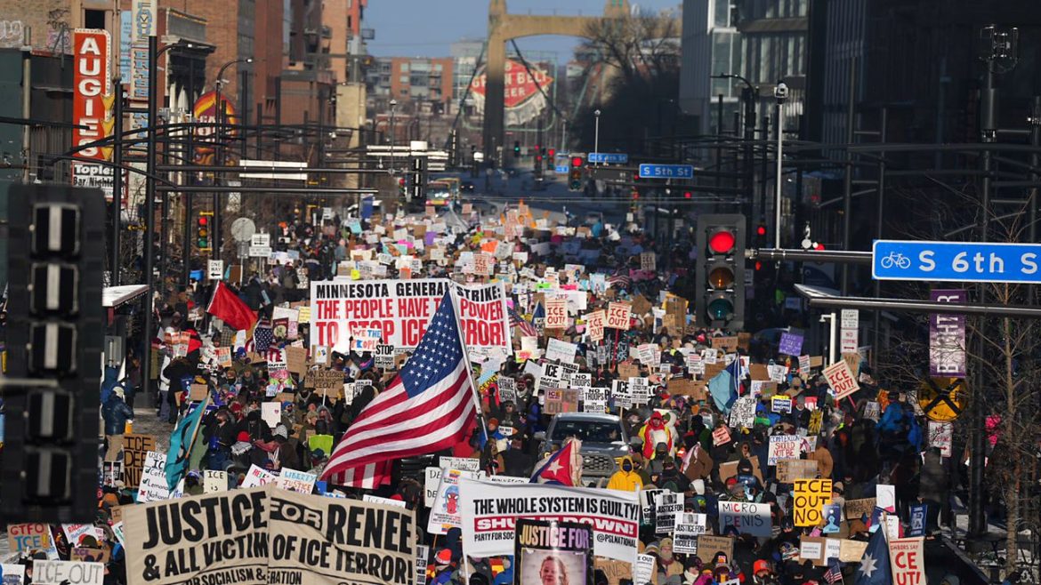 Restaurants Close Across the Country on Friday in Solidarity with General Strike