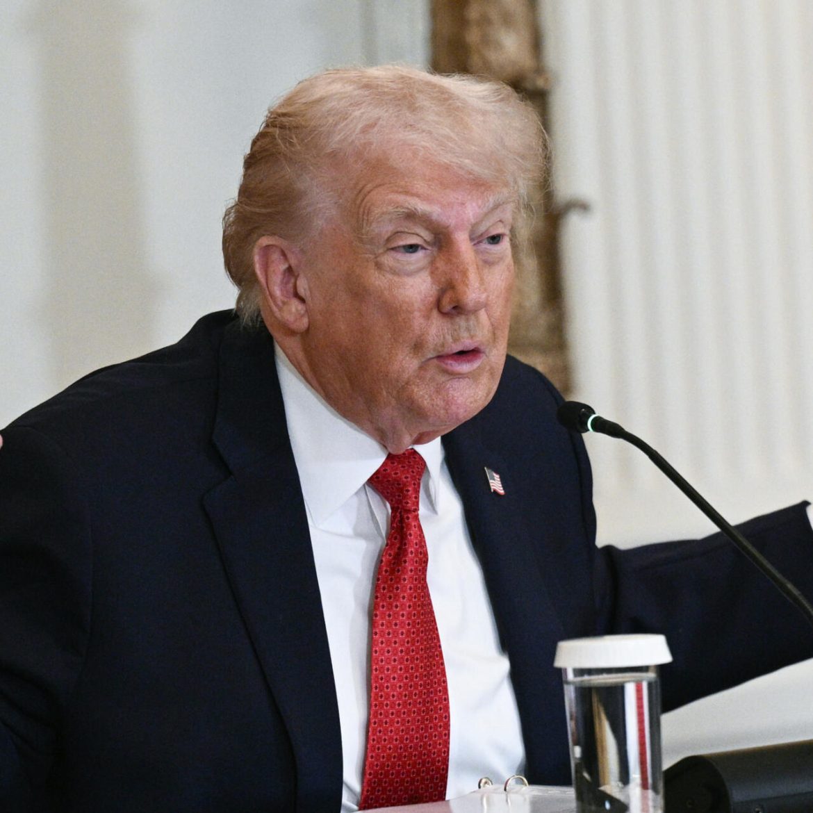 Trump warns of additional tariffs on nations opposing Greenland acquisition