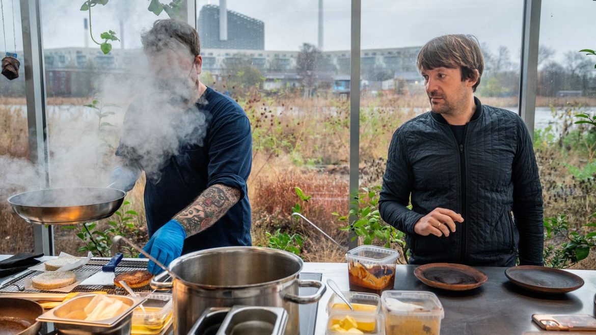 Longtime Noma Chef RenÃ© Redzepi Resigns Amid Abuse Allegations