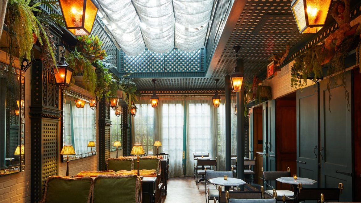 Where to Lodge in New York City If You Enjoy Dining