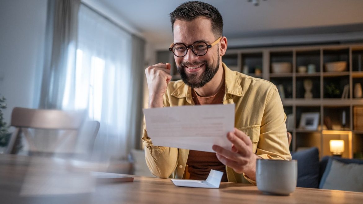 Average tax rebate is 11.2% elevated, recent IRS filing information indicates