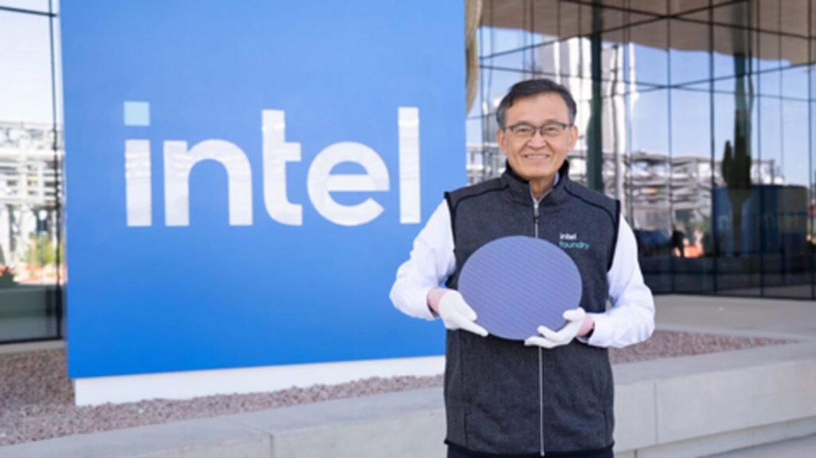 Intel's shares surge 20% after exceeding forecasts, with the semiconductor manufacturer demonstrating indications of expansion.