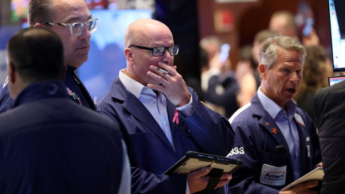 Tech rout intensifies as sell-off grips global stocks