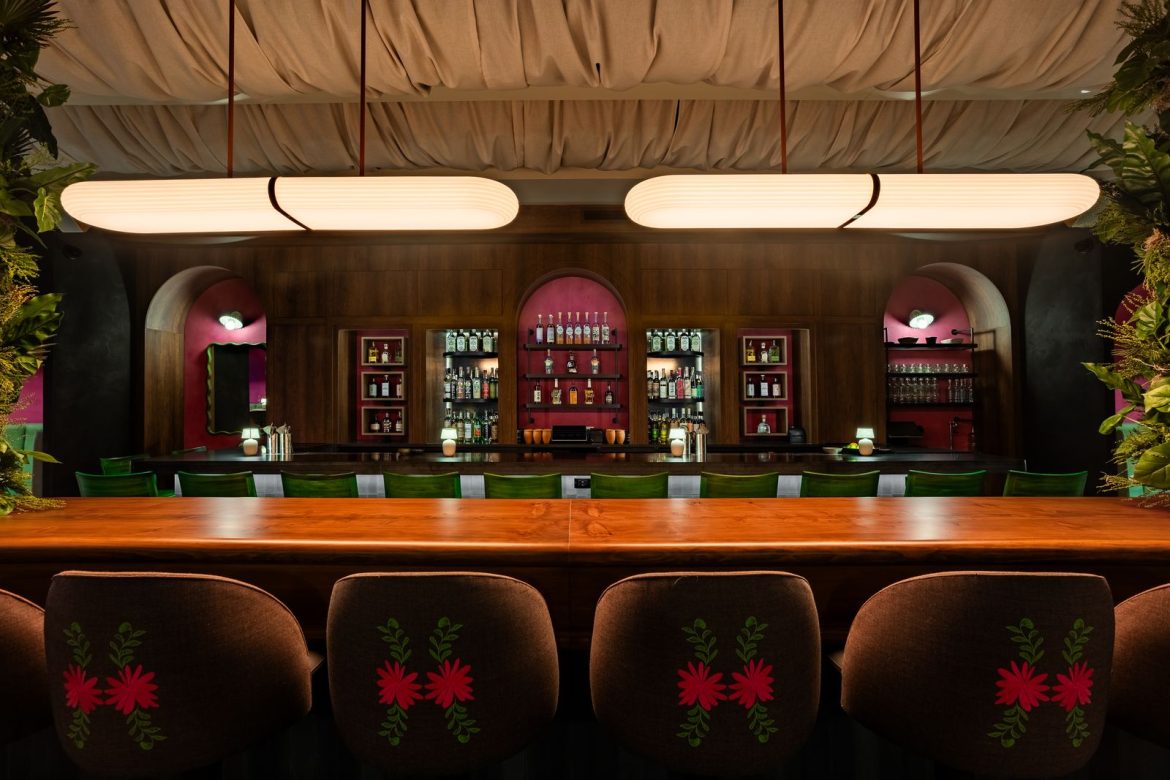 The 16 Best Bars in Chicago Right Now