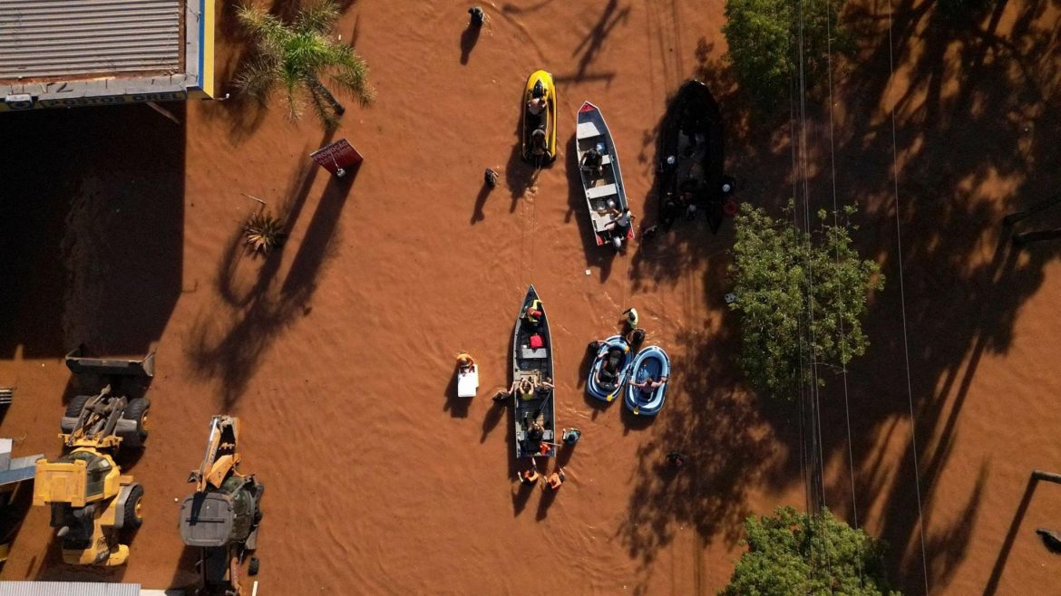UN warns of 'supersized' El Niño as countries prepare for impact